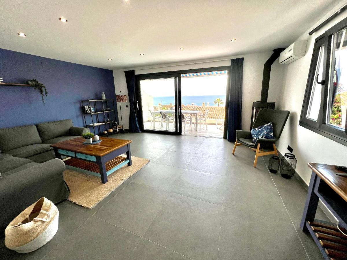 Вилла Wonderful House By The Sea Нерха Экстерьер фото
